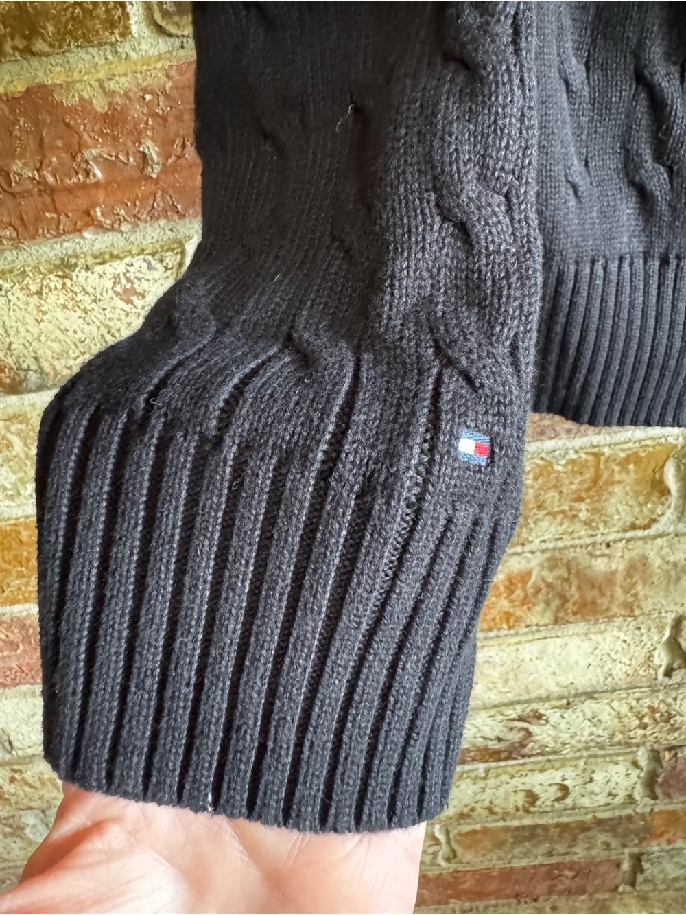 Tommy Hilfiger thick cableknit sweater - Picture 4 of 4